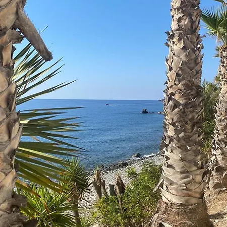 Sea Escape Apartment Almunecar